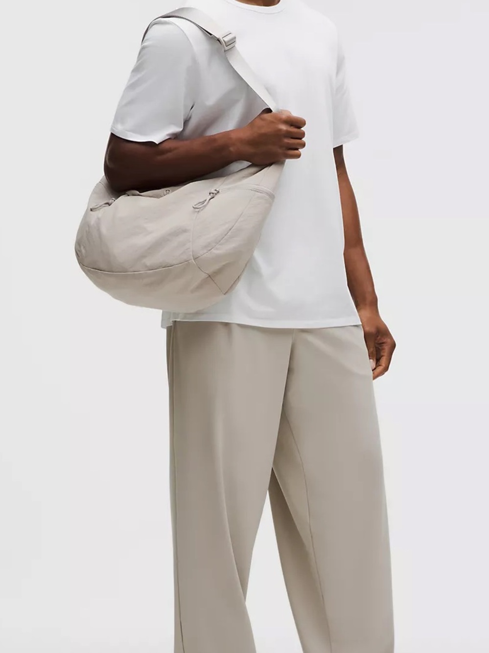 Lululemon Large Slouchy Sling Bag 13L light ivory with silver-NWT - Picture 3 of 16